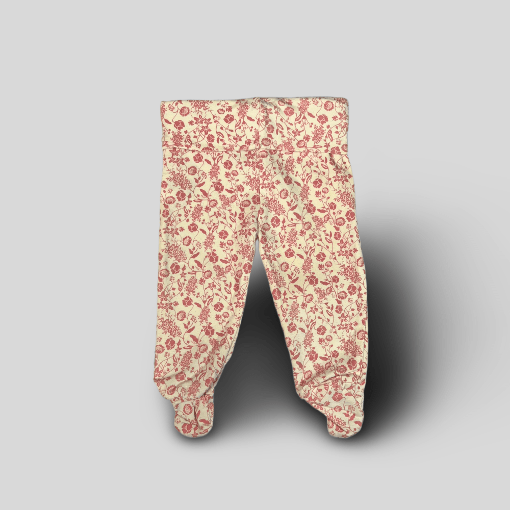 Pantalonasi cu flori roz si botosei
