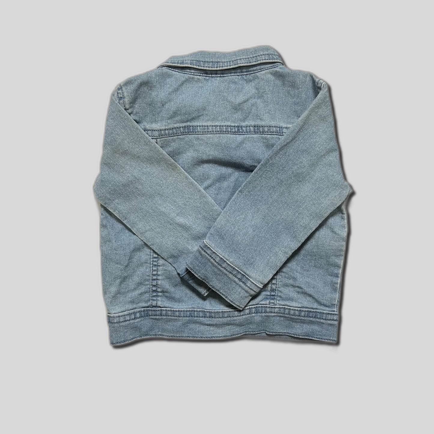 Geaca de blugi cu volane