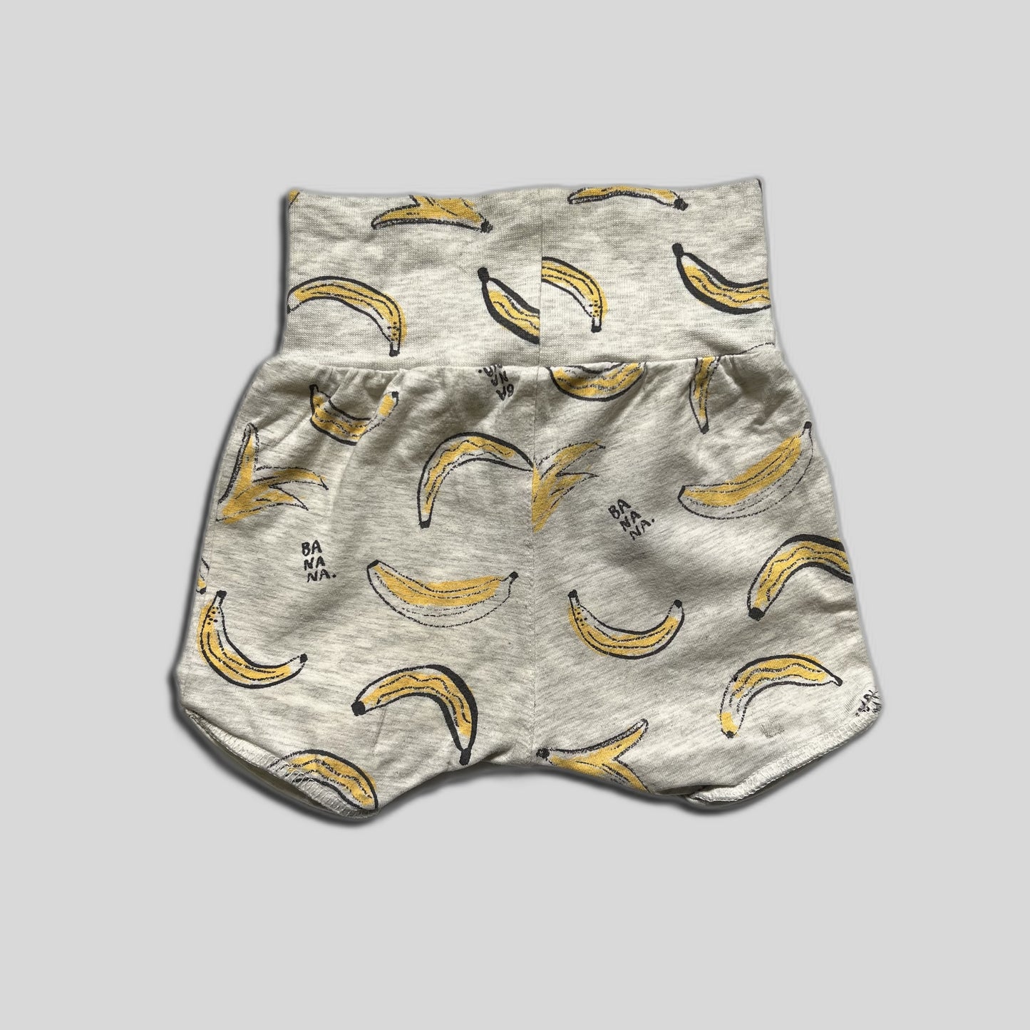 Pantaloni scurti cu banane