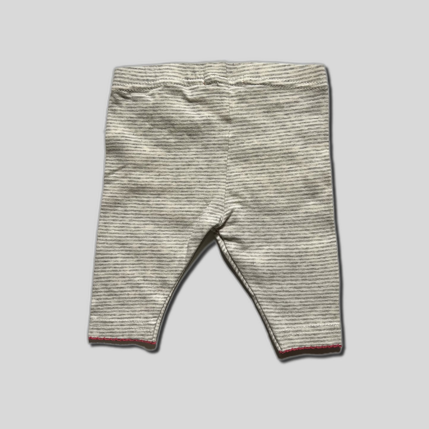 Pantaloni cu inimioara roz