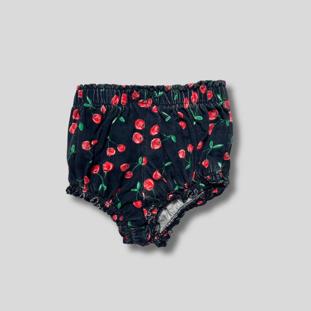 Pantaloni scurti cu cirese