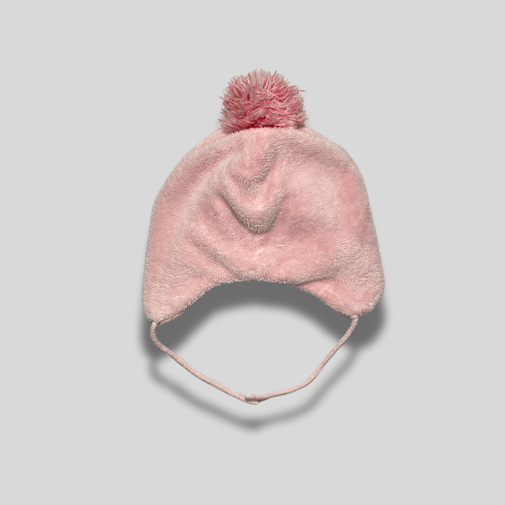 Caciula pufoasa cu pinguin