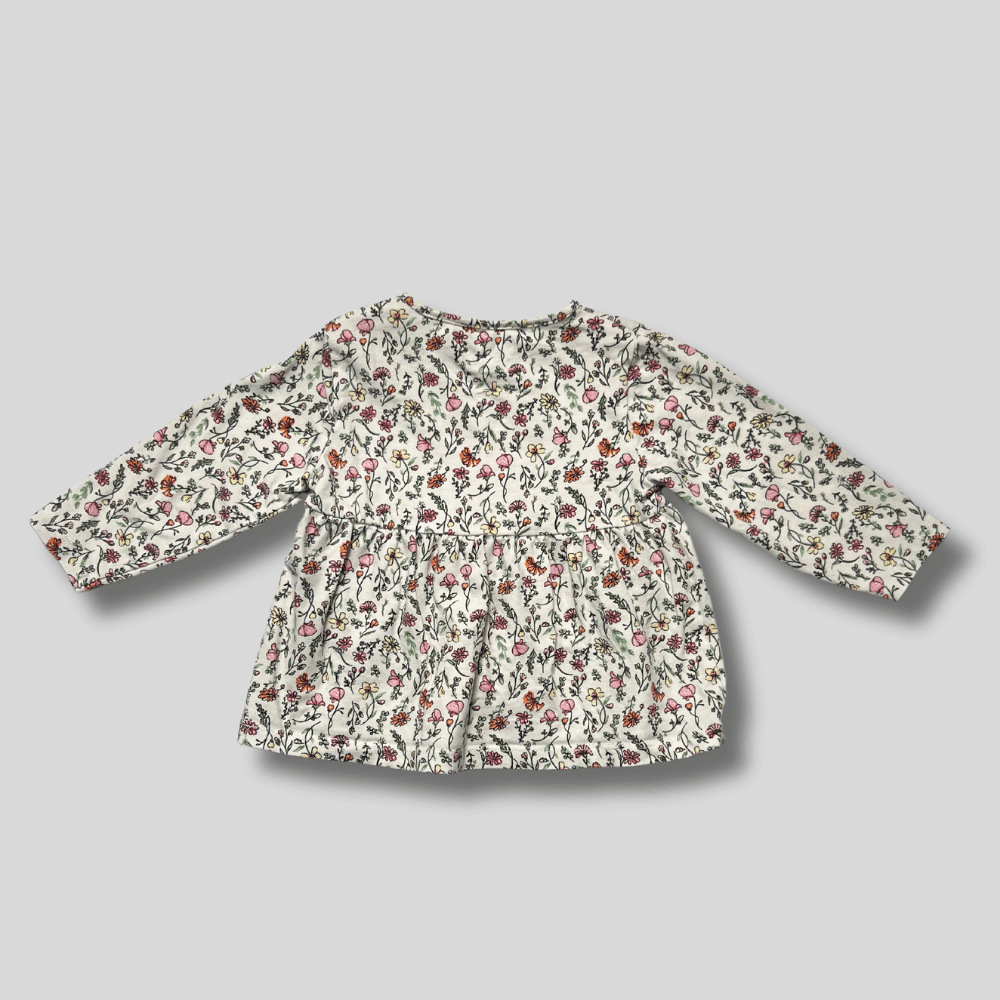 Rochie cu maneca lunga si flori