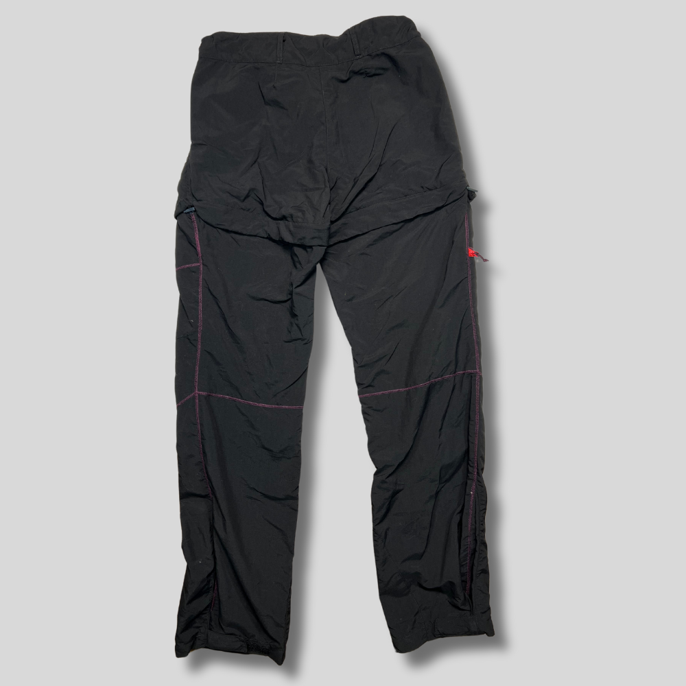 Pantaloni de drumetie anti vant