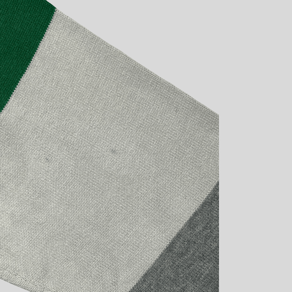 Pulover cu dungi orizontale