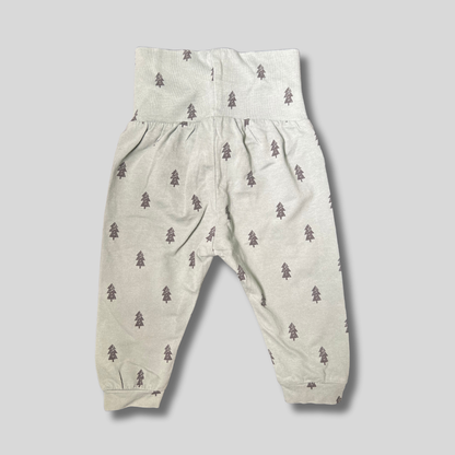 Pantaloni cu braduti