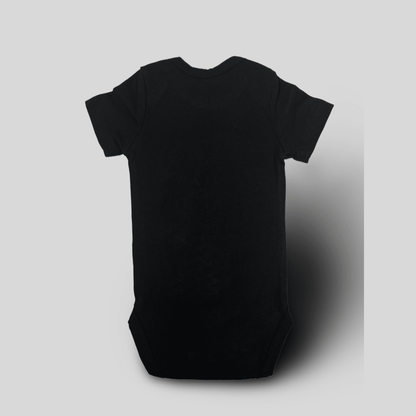 Body negru cu text
