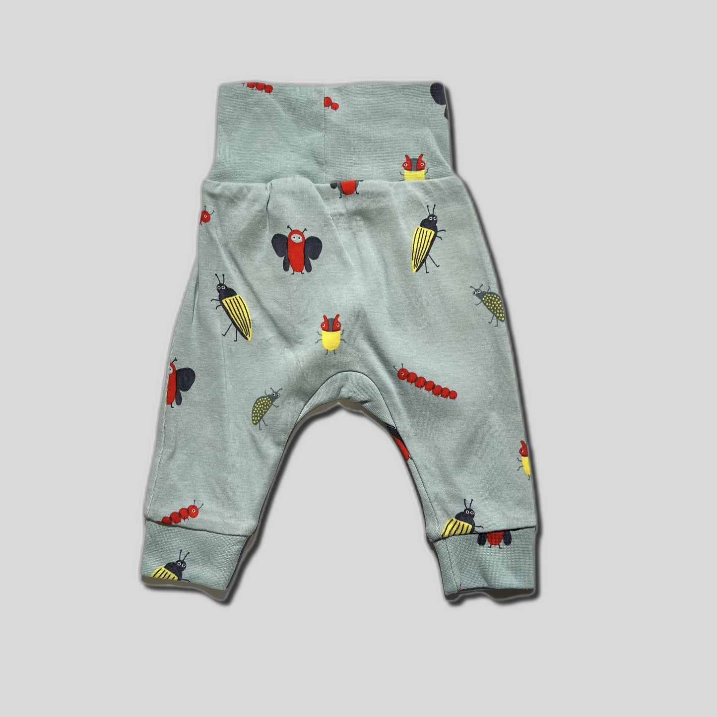 Pantaloni cu insecte