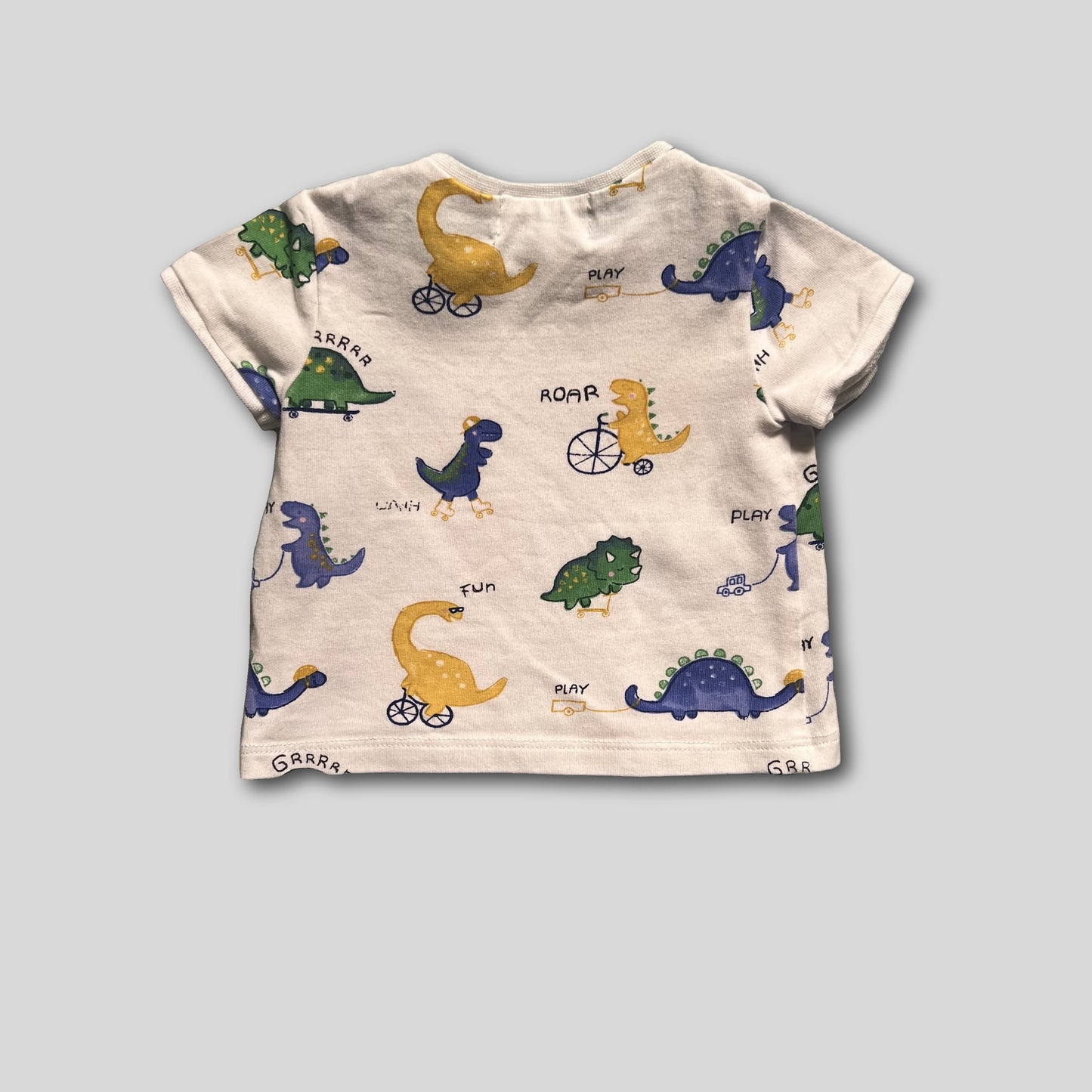 Tricou cu dinozauri