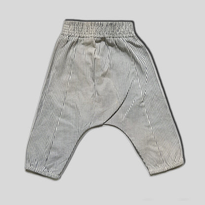 Pantaloni subtiri in dungi