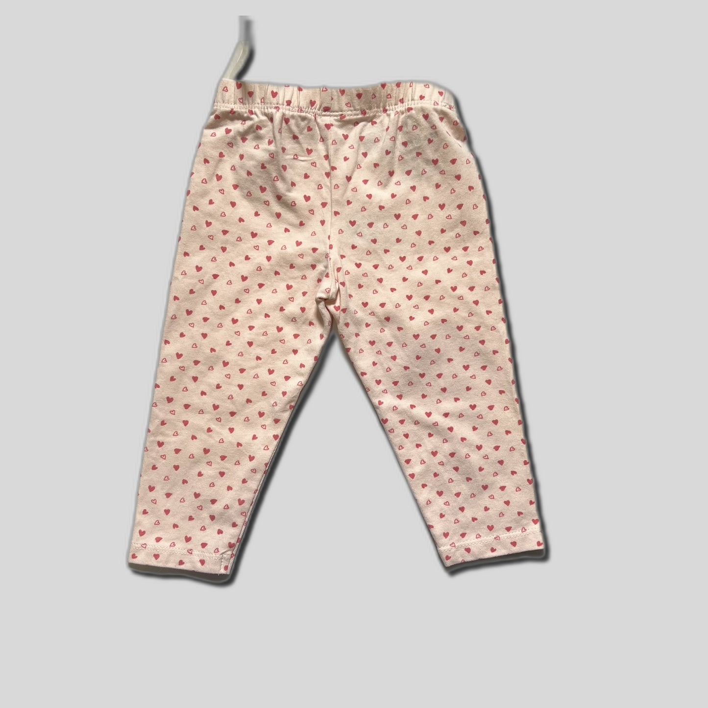 Pantaloni roz cu inimioare