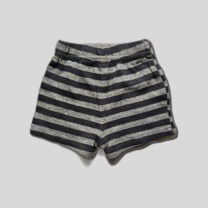 Pantaloni scurti de joaca