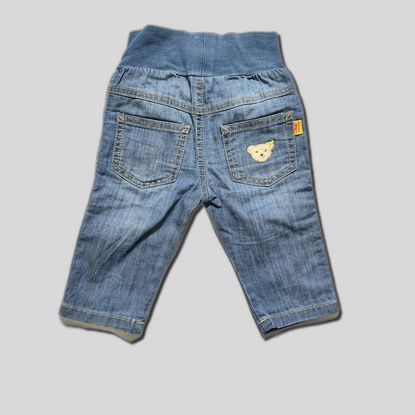 Blugi cu elastic in talie