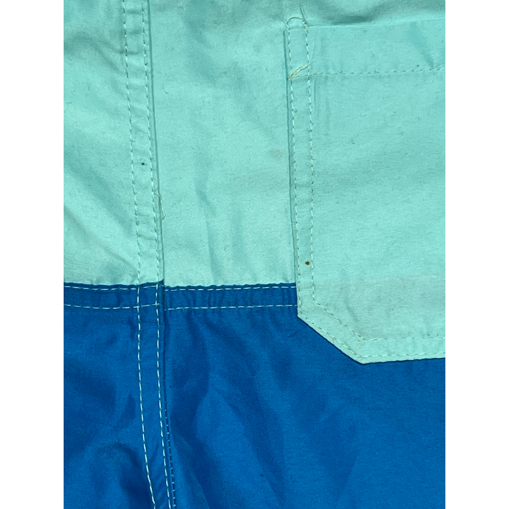 Pantaloni scurti