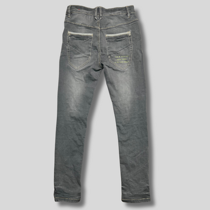 Blugi gri skinny
